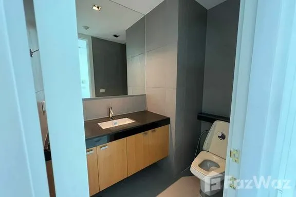 A 4-bedroom condo for rent at Athenee Residence, BTS Ploen Chit, Bangkok, view 12