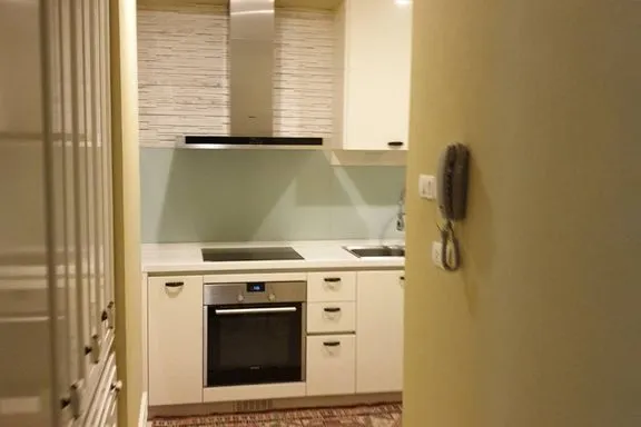 A 3-bedroom condo for rent at Bright Sukhumvit 24, BTS Phrom Phong, Bangkok, view 8