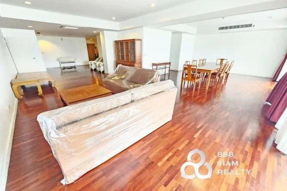 A 4-bedroom condo for rent at La Cascade Condominium, BTS Ekkamai, Bangkok, view 8