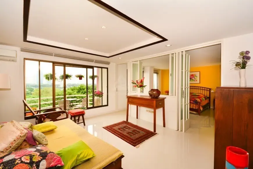 A 4-bedroom condo for rent at Polo Residence, MRT Lumphini, Bangkok, view 10