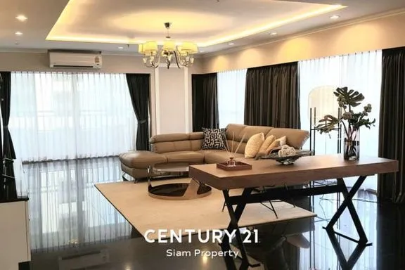 A 3-bedroom condo for rent at Sathorn Park Place, MRT Lumphini, Bangkok