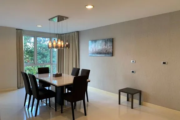 A 3-bedroom condo for rent at The Crest Sukhumvit 24, BTS Phrom Phong, Bangkok, view 12