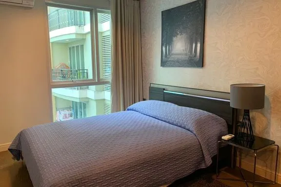 A 3-bedroom condo for rent at The Crest Sukhumvit 24, BTS Phrom Phong, Bangkok, view 3