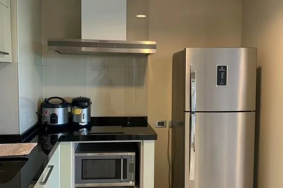 A 3-bedroom condo for rent at The Crest Sukhumvit 24, BTS Phrom Phong, Bangkok, view 9