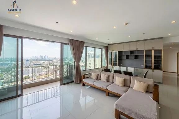 A 3-bedroom condo for rent at The Emporio Place, BTS Phrom Phong, Bangkok