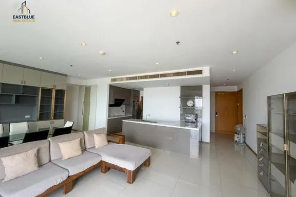 A 3-bedroom condo for rent at The Emporio Place, BTS Phrom Phong, Bangkok, view 3