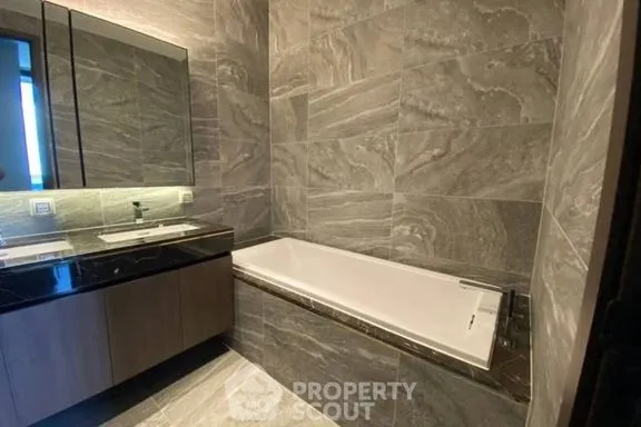 A 2-bedroom condo for rent at The Esse Sukhumvit 36, BTS Thong Lo, Bangkok, view 9