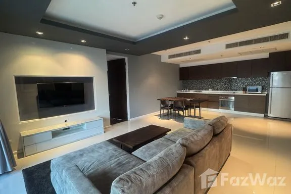 A 2-bedroom condo for rent at The Royal Maneeya Condominium, BTS Chit Lom, Bangkok